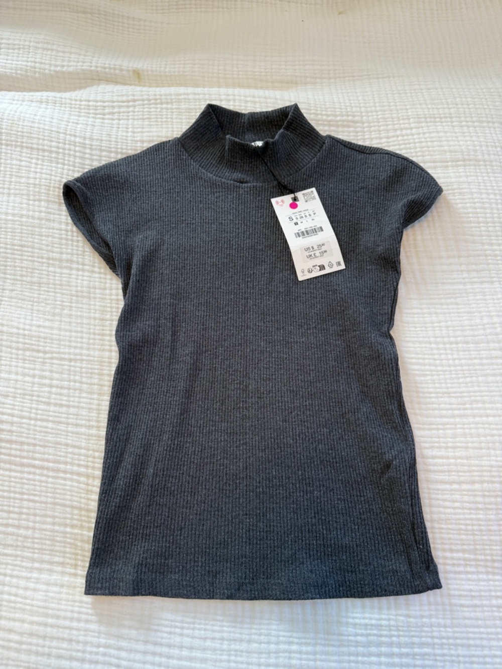NWT! Zara - Mockneck Ribbed Top - Small